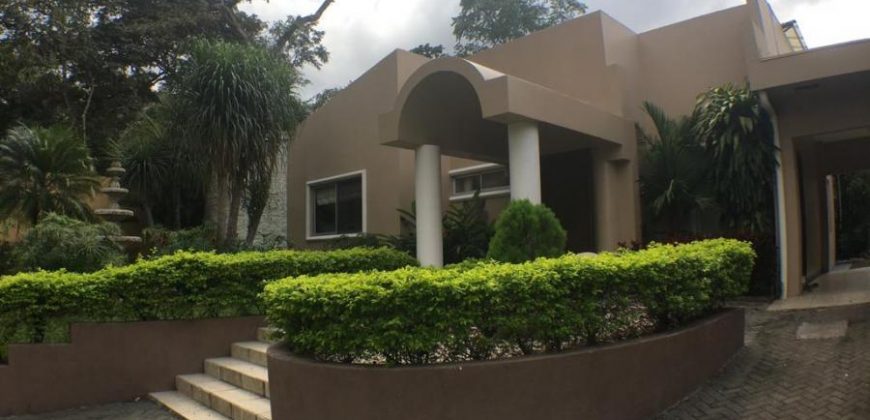 Home For Sale in Ciudad Colon, Mora