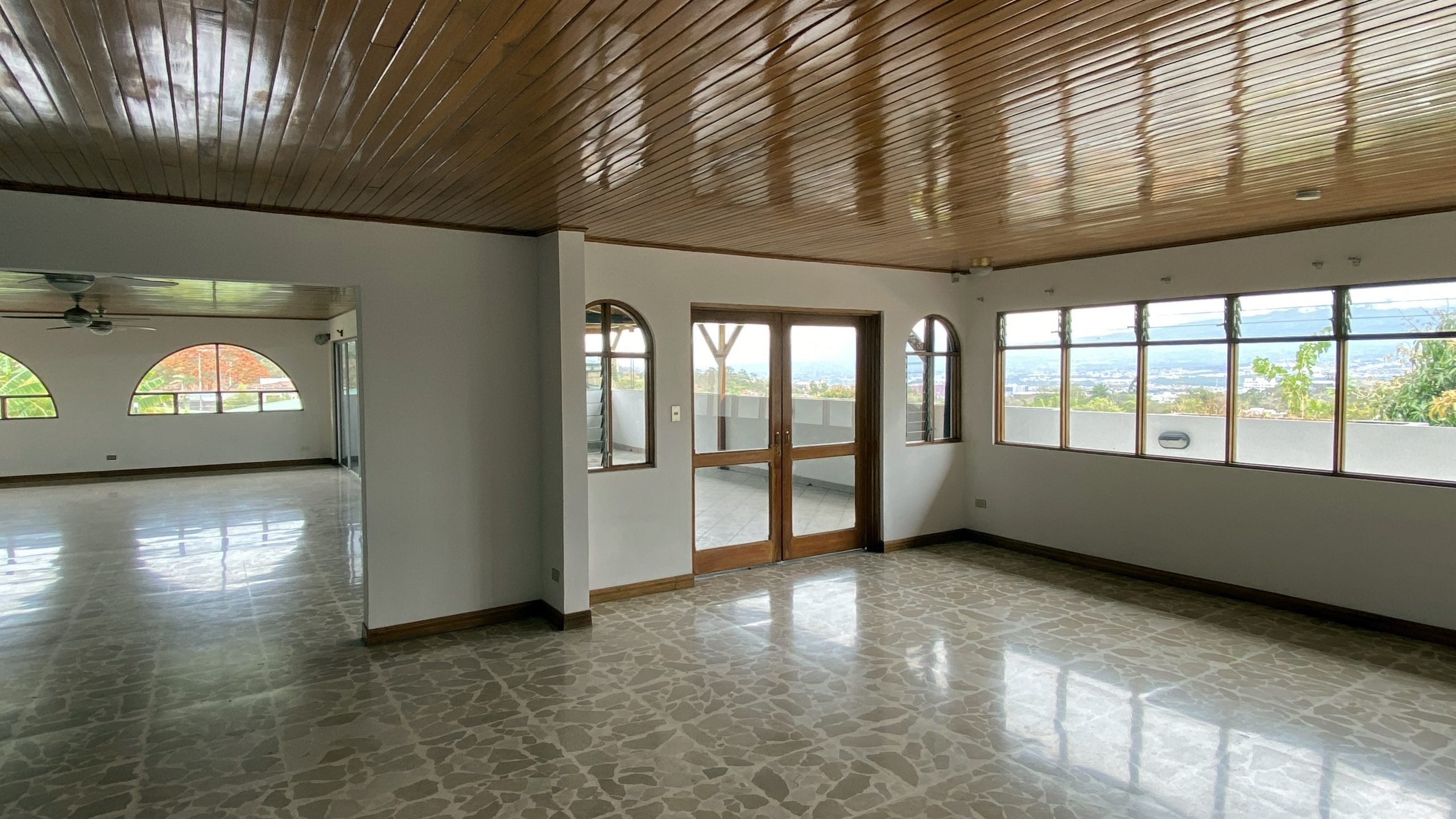 House For Sale in Escazu – Casa Geranio