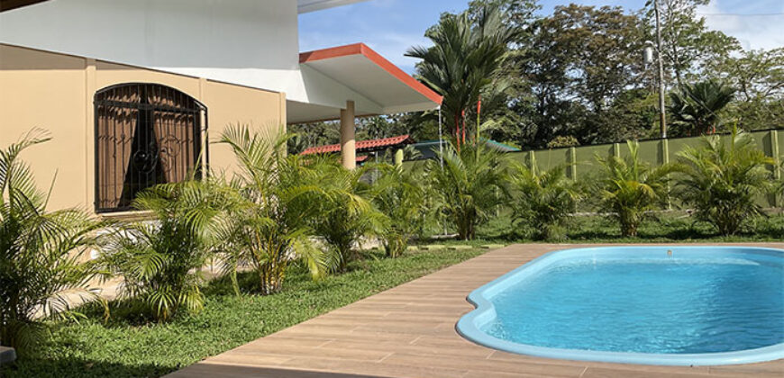 Family Home For Sale in Los Iguanas