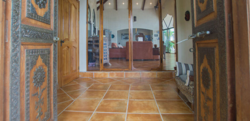 Exotic House in Ballena