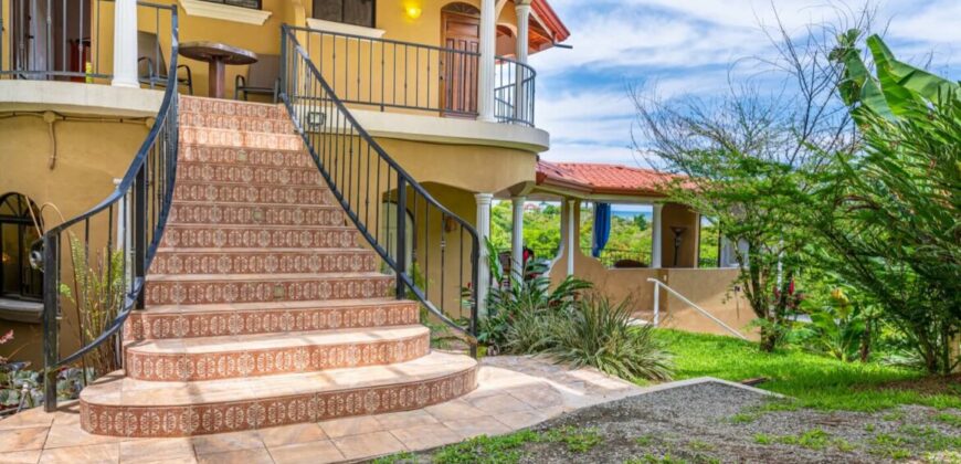 4 Bedroom Home with Ocean View Ojochal