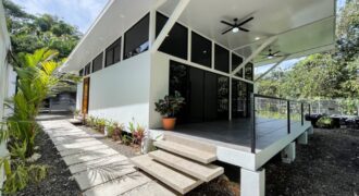 2 Bedroom Tropical Villa in Uvita