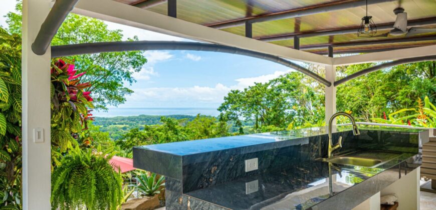 Beautiful Family Estate in Uvita