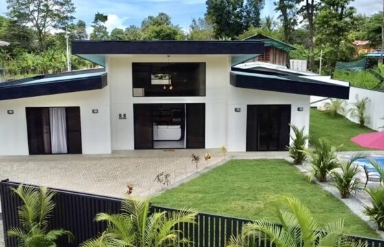 Beautiful Modern Home in Uvita