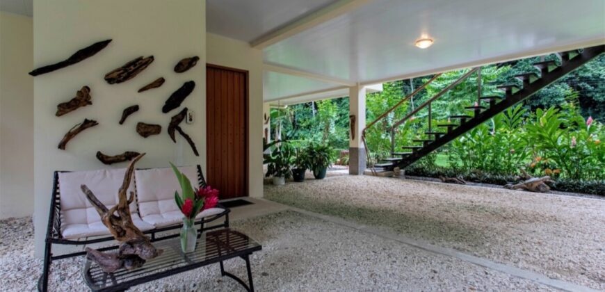 Beautiful Home in Tres Rios Ojochal