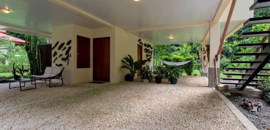 Beautiful Home in Tres Rios Ojochal