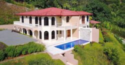 Spacious Home In Ojochal