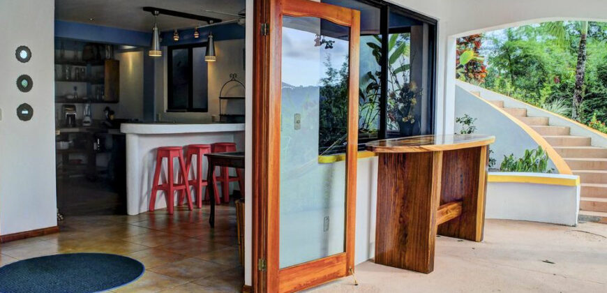 Beautiful Home for sale in Platanillo
