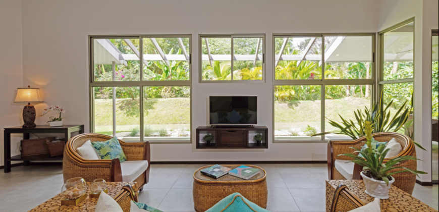 Modern Home in Uvita