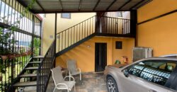 Duplex house in San Francisco Heredia