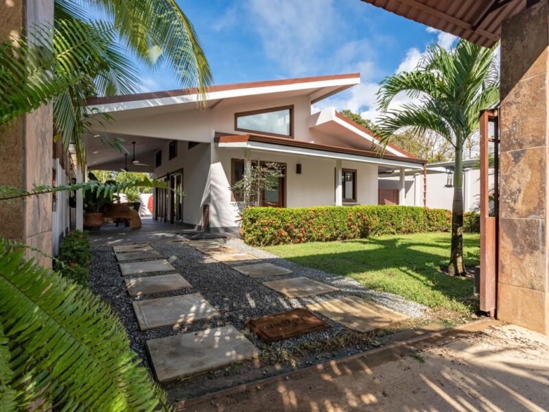 Protected: Luxury Home Uvita